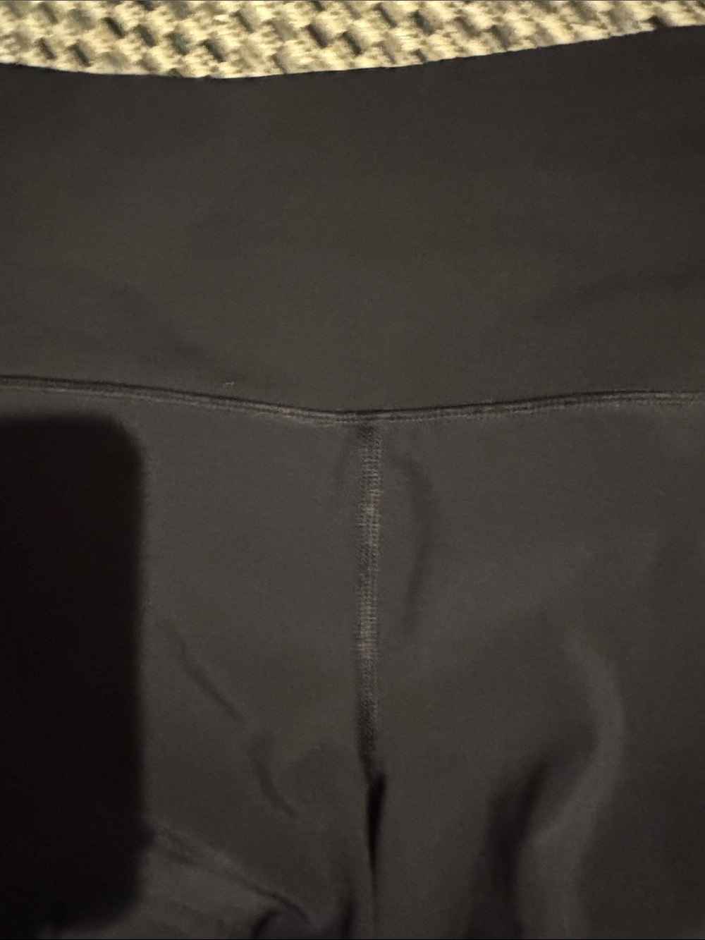 Lululemon Athletica  Speed Up Shorts with 2 1/2” inseam, size 6 in black - Picture 6 of 10